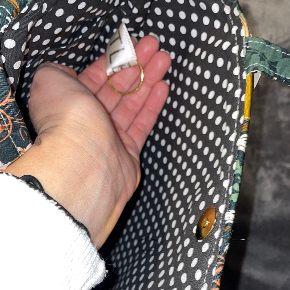 Floral Tote - Little Man Handbags - Picture 5 of 10